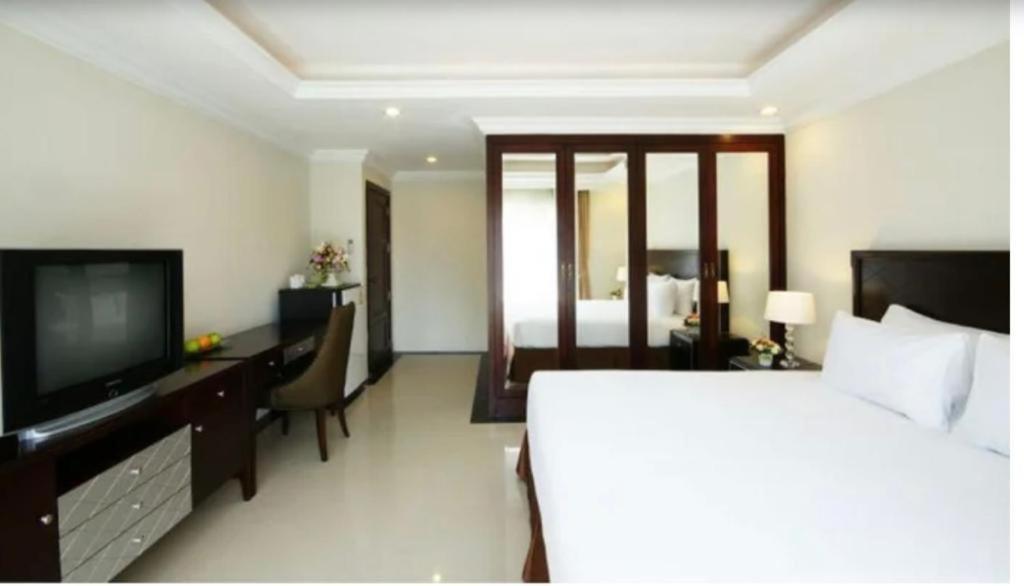 Ivory Palace